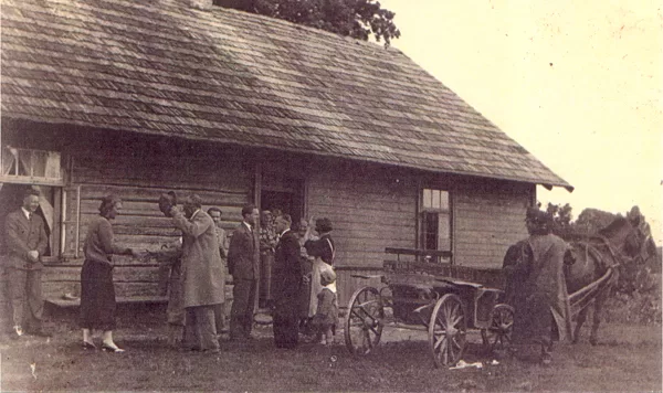 20.gs. 30.gadi - dzimtās mājas "Sermuļi"